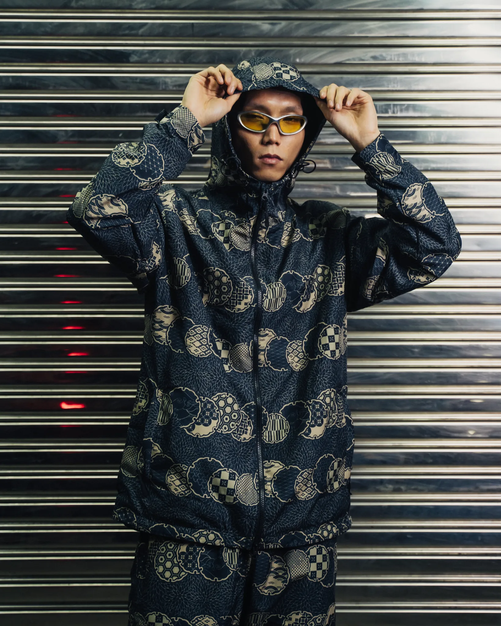 [UNISEX] NISSACO X LOCO MOSQUITO ZIP-UP SPORTSWEAR JACKET