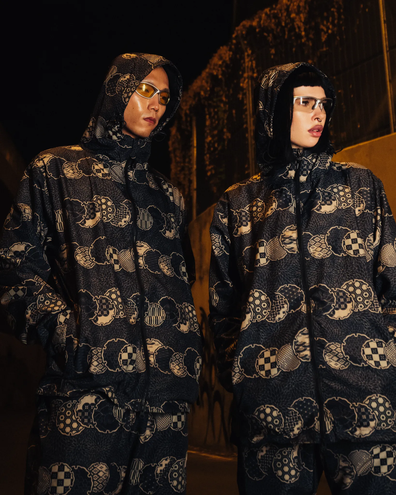 [UNISEX] NISSACO X LOCO MOSQUITO ZIP-UP SPORTSWEAR JACKET