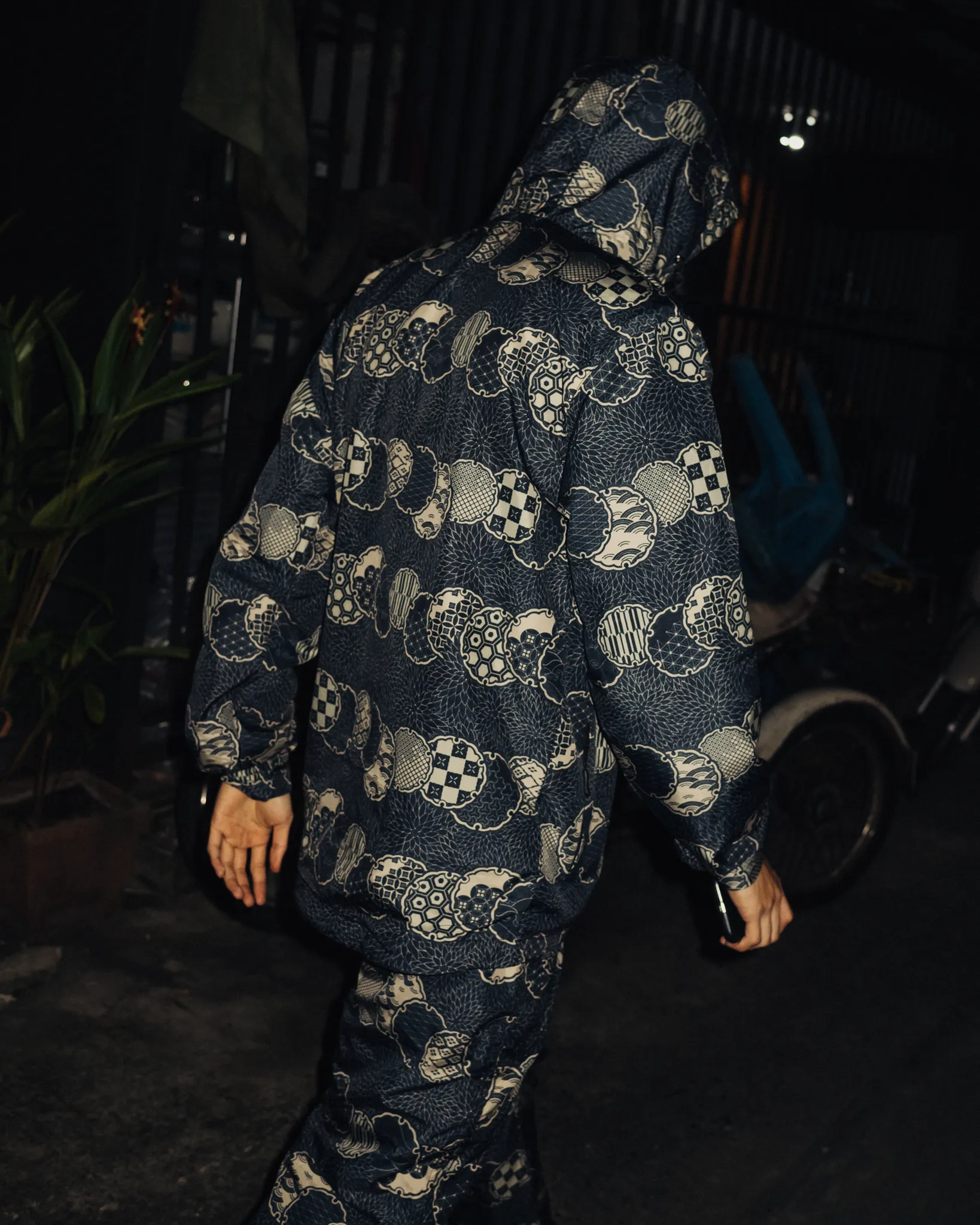 [UNISEX] NISSACO X LOCO MOSQUITO ZIP-UP SPORTSWEAR JACKET