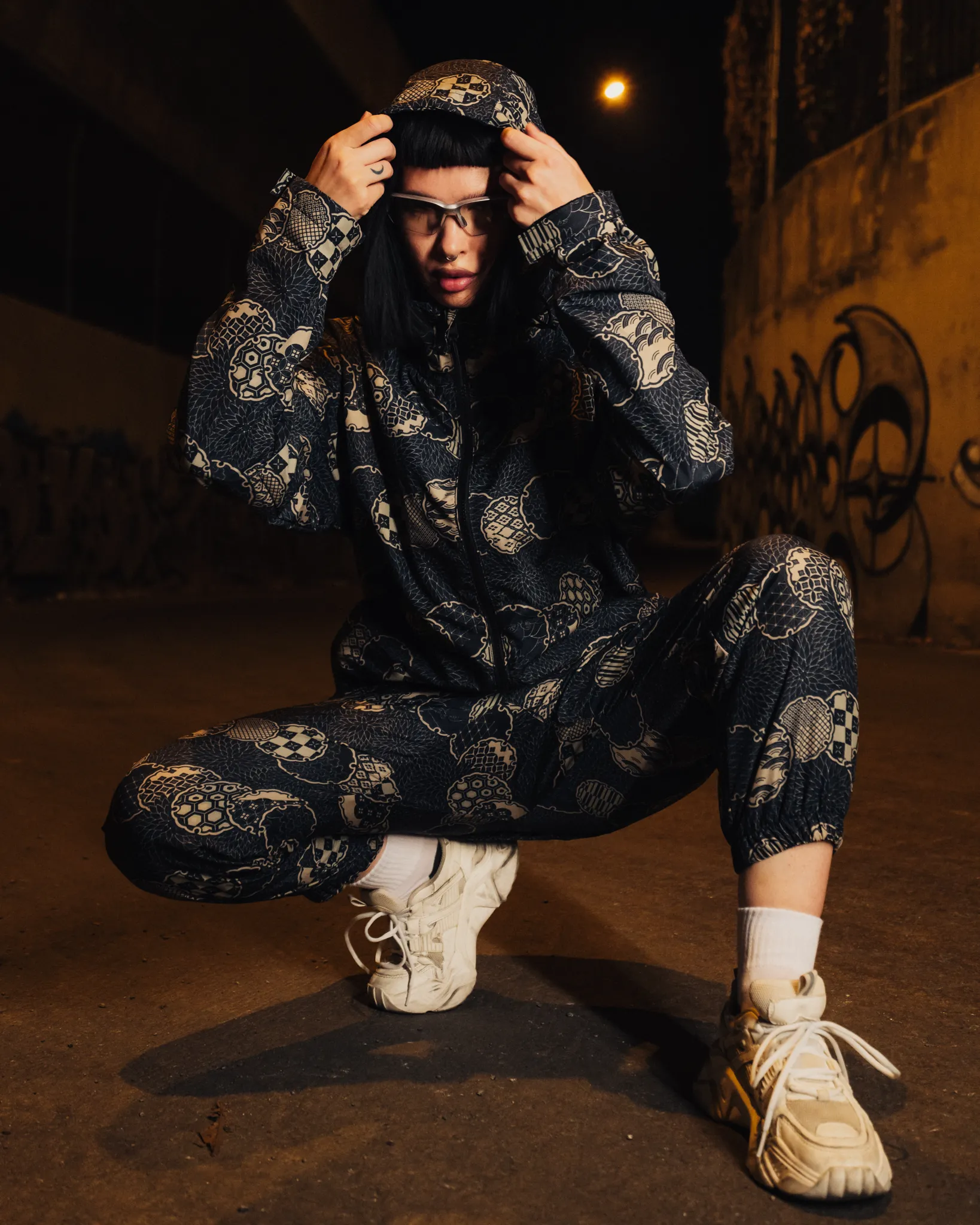 [UNISEX] NISSACO X LOCO MOSQUITO ZIP-UP SPORTSWEAR JACKET