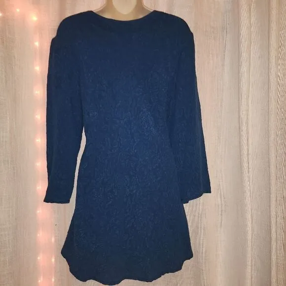 URU textured silk dress size 2