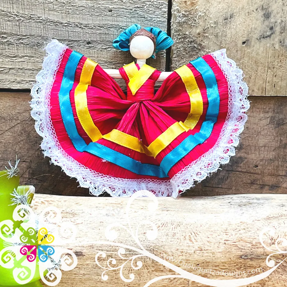 Wide Skirt Doll Magnet