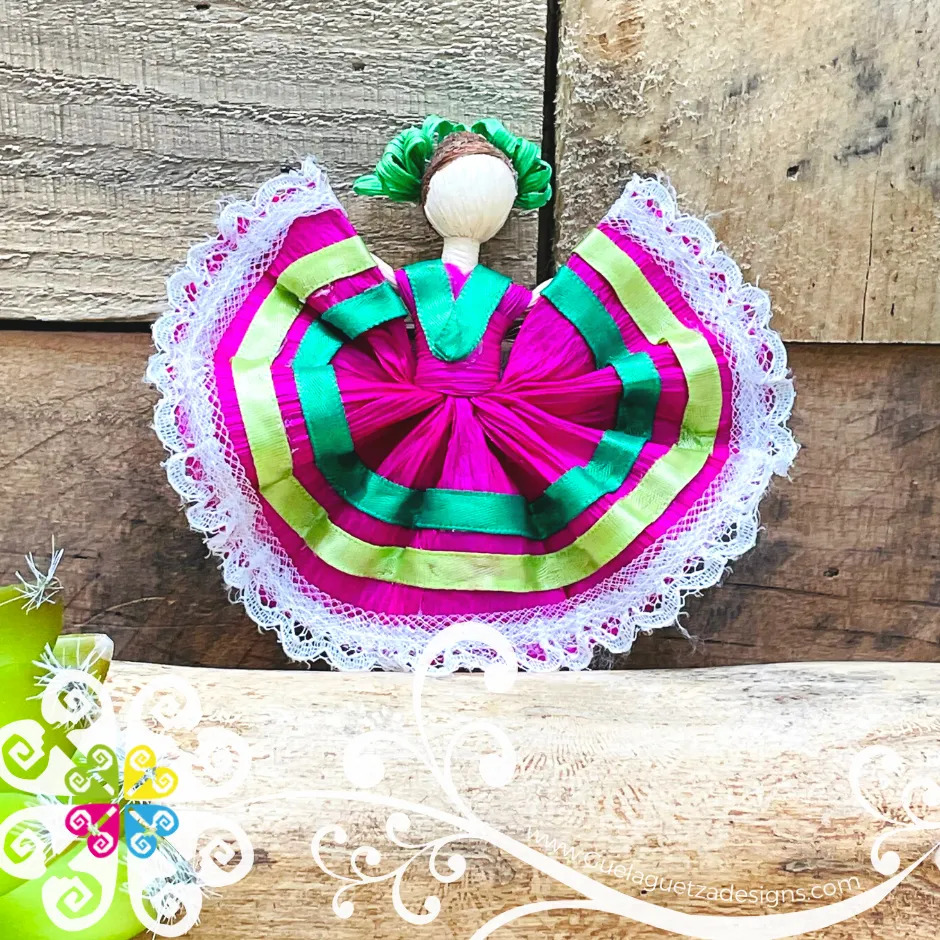 Wide Skirt Doll Magnet