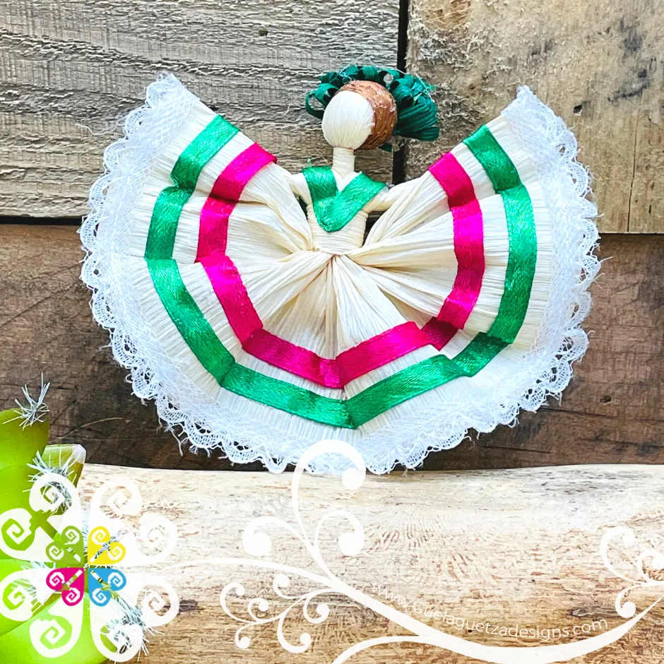 Wide Skirt Doll Magnet