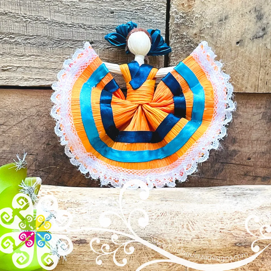 Wide Skirt Doll Magnet