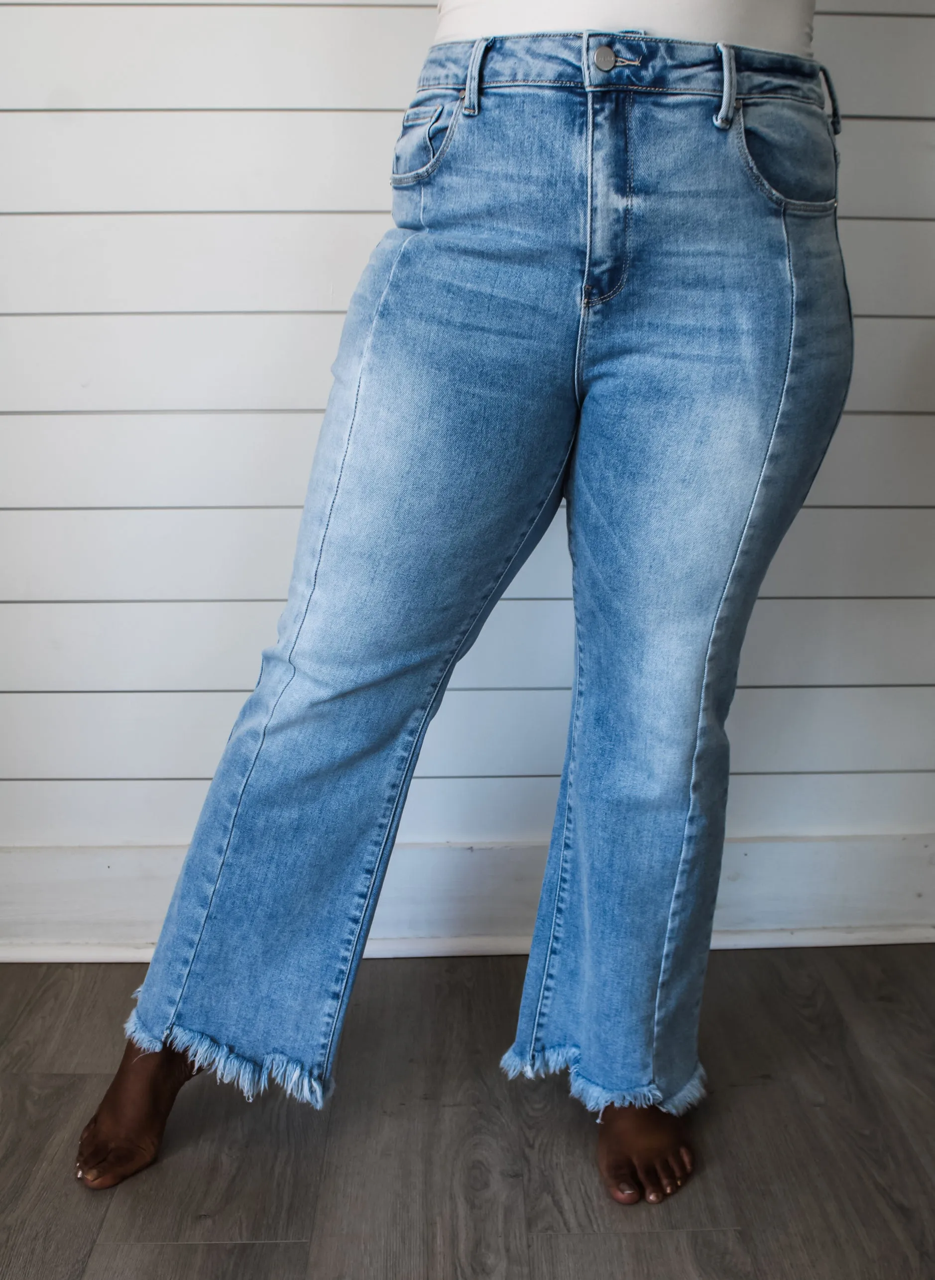 Wylie Paneled Straight Leg • Light Wash - PLUS